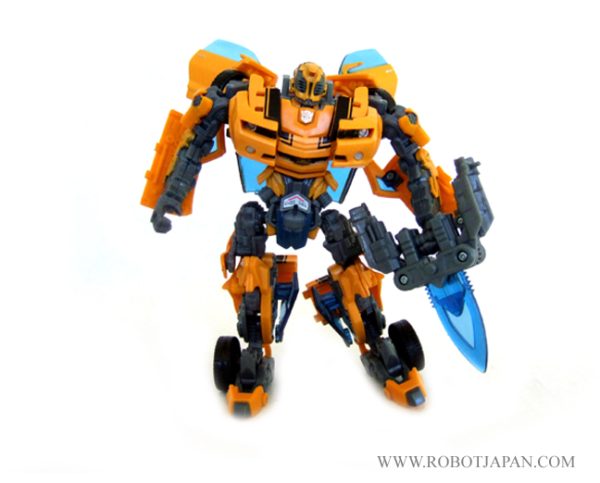Bumblebee MV1 Deluxe Class