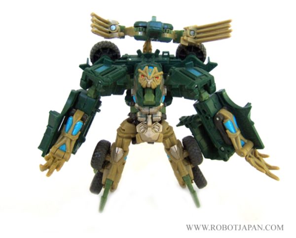 Jungle Bonecrusher MV1 Deluxe Class