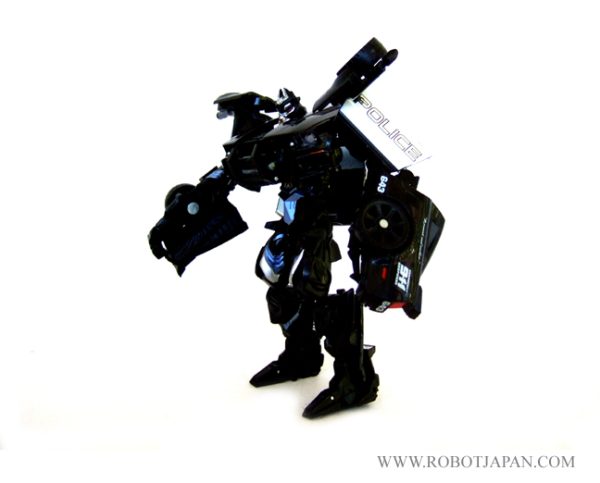Barricade MV1 Deluxe Class - Image 2