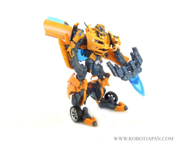 Bumblebee MV1 Deluxe Class - Image 2