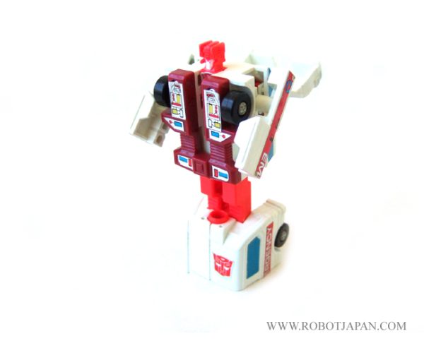 First Aid - Protectobots G1 - Image 2