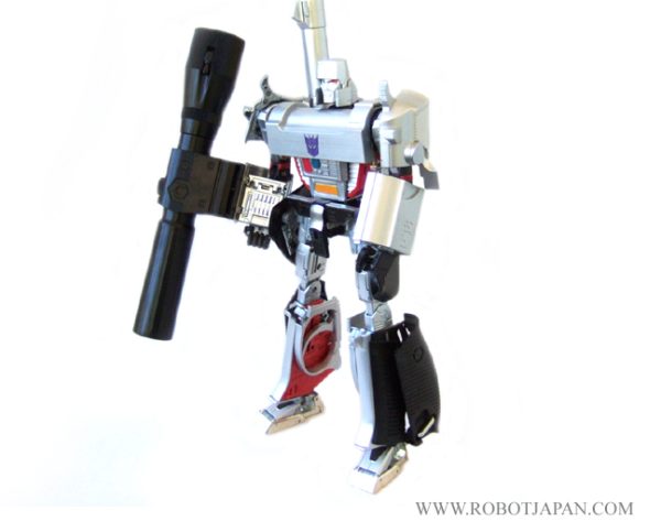 MP-05 Megatron Masterpiece - Image 2