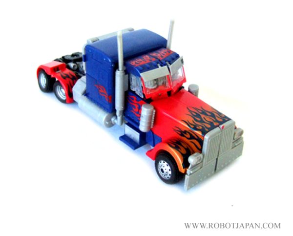 Optimus Prime MV2 ROTF Leader Class - Image 3
