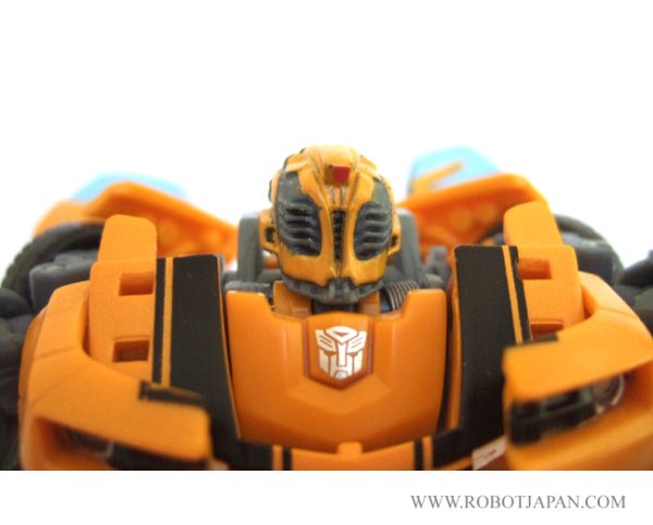 Bumblebee MV1 Deluxe Class - Image 4