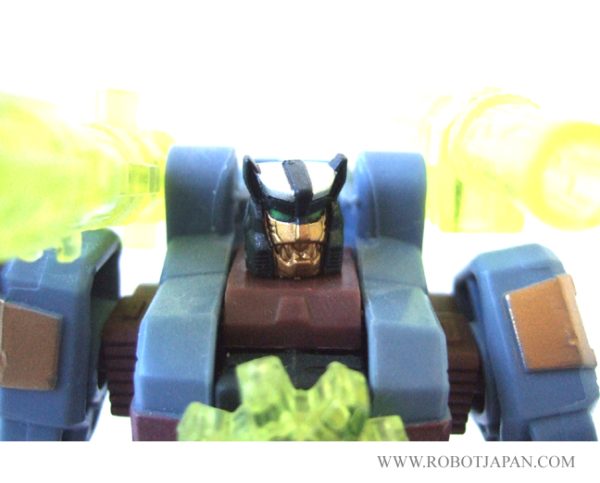Command Ravage Energon Deluxe Class - Image 4