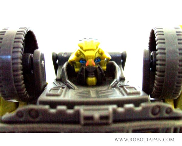 Desert Tracker Ratchet MV2 ROTF Voyager Class - Image 4