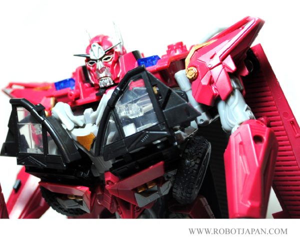 Sentinel Prime MV3 DOTM Leader Class - Image 4