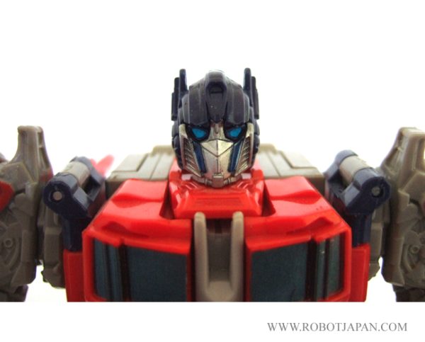 Optimus Prime MV1 Voyager Class - Image 4