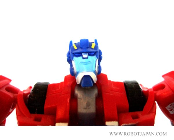 Optimus Prime Animated Deluxe Class - Image 4