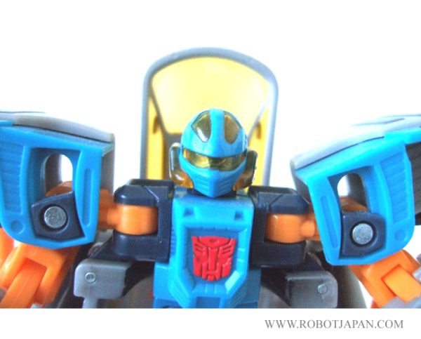 Blurr Armada Deluxe Class - Image 6