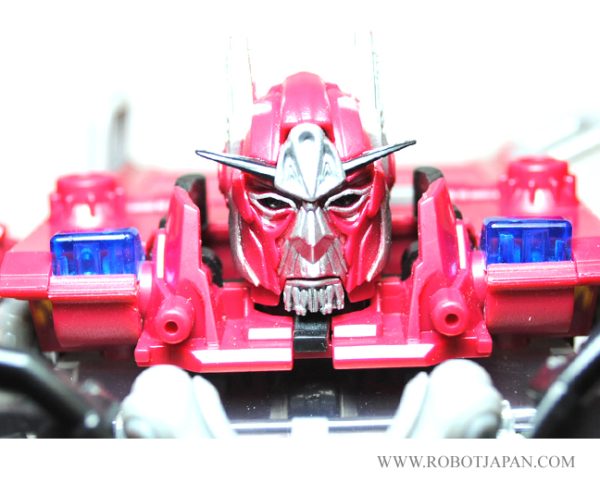 Sentinel Prime MV3 DOTM Leader Class - Image 7