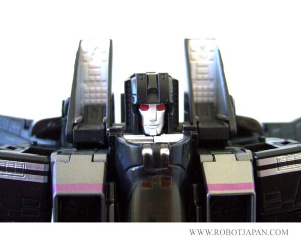 MP-06 Skywarp Masterpiece - Image 8