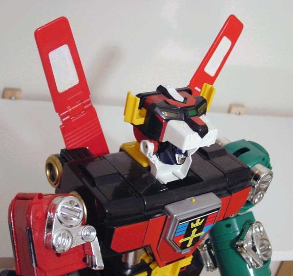 Trendmasters Giant Voltron - Image 5
