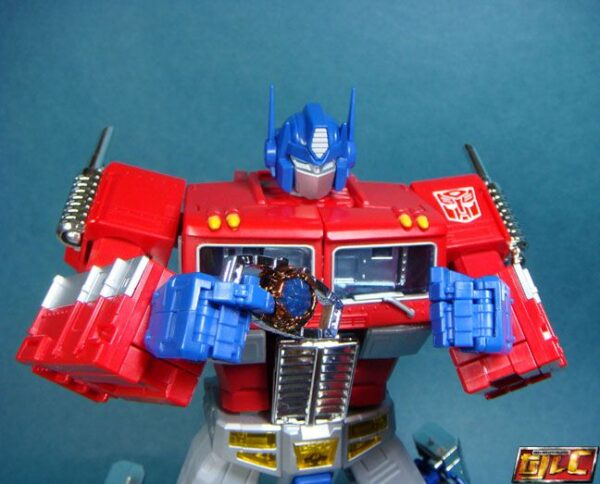 MP-10 Optimus Prime Masterpiece - Hasbro TRU Exclusive Review by Gold - Image 13