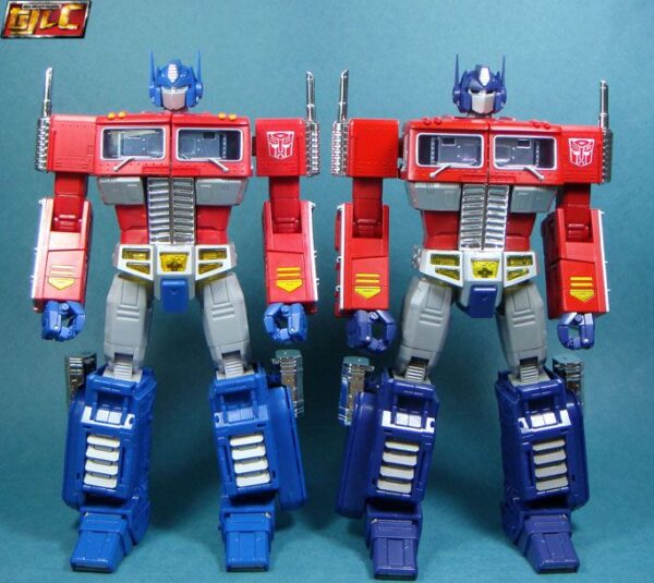MP-10 Optimus Prime Masterpiece - Hasbro TRU Exclusive Review by Gold - Image 27