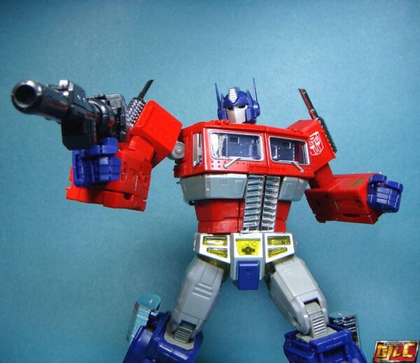 MP-10 Optimus Prime Masterpiece version 2 review by Gold - Image 72