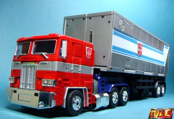 MP-10 Optimus Prime Masterpiece version 2 review by Gold - Image 31